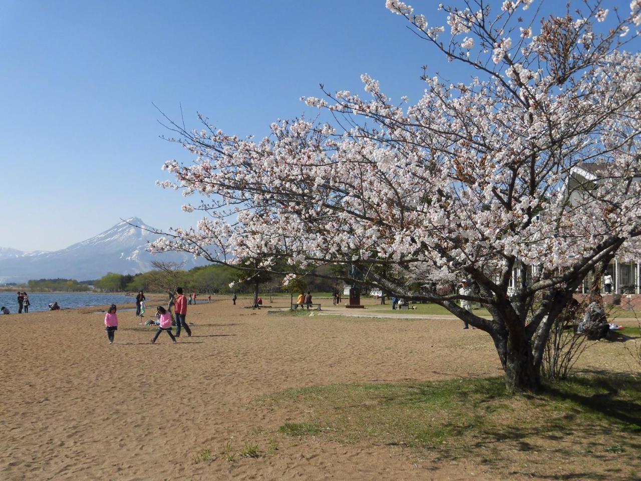 Lakeside Banko Hotel Inawashiro Buitenkant foto
